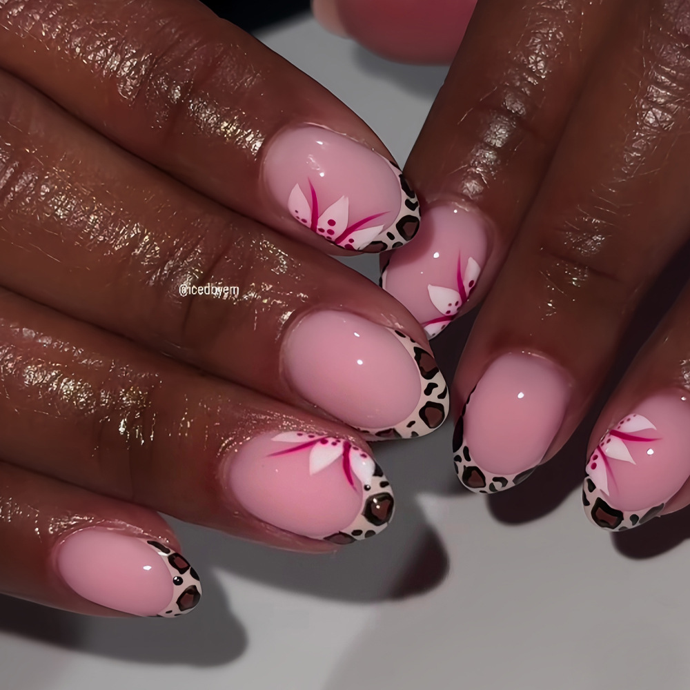 Short long fake nails for wome - огляд і ціна Nail Art Leopard